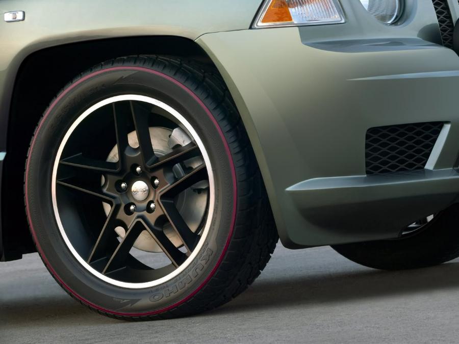  Jeep Compass Rallye Concept 2005 года  (фото 18 из 23)